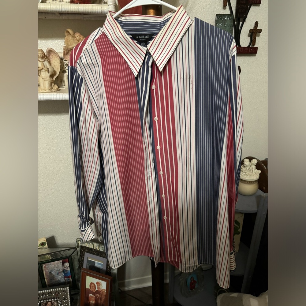 August Max Woman August Max Women's Button Down (Size 5) -| Color: Red | Size: S